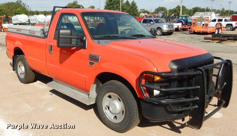 image for item DE4340 2008 Ford F250 Super Duty pickup truck
