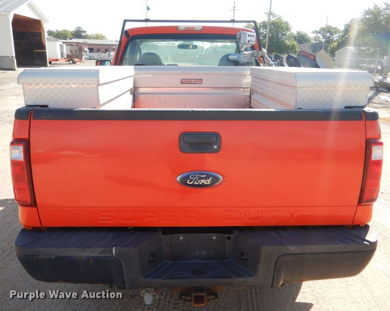 image for item DE4340 2008 Ford F250 Super Duty pickup truck