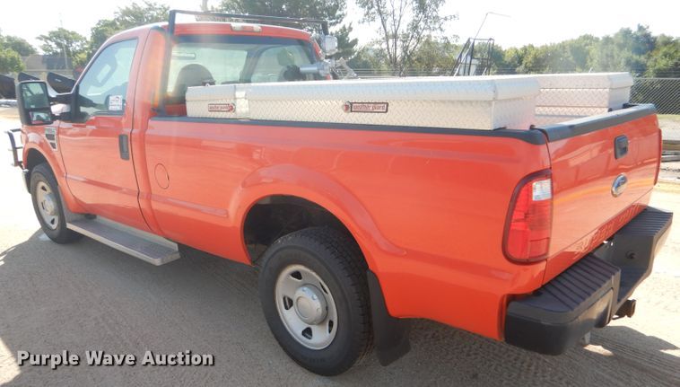 image for item DE4340 2008 Ford F250 Super Duty pickup truck