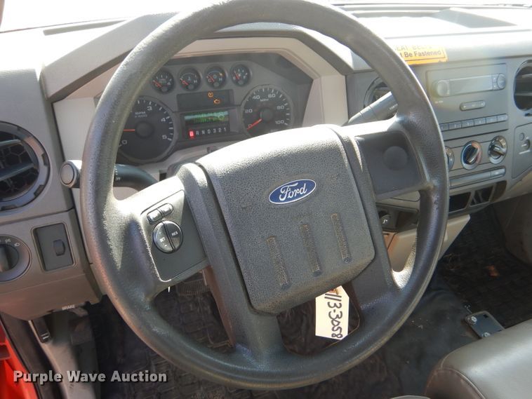 image for item DE4340 2008 Ford F250 Super Duty pickup truck