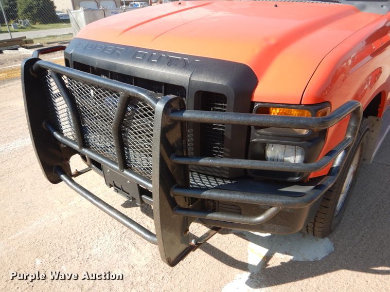 image for item DE4340 2008 Ford F250 Super Duty pickup truck
