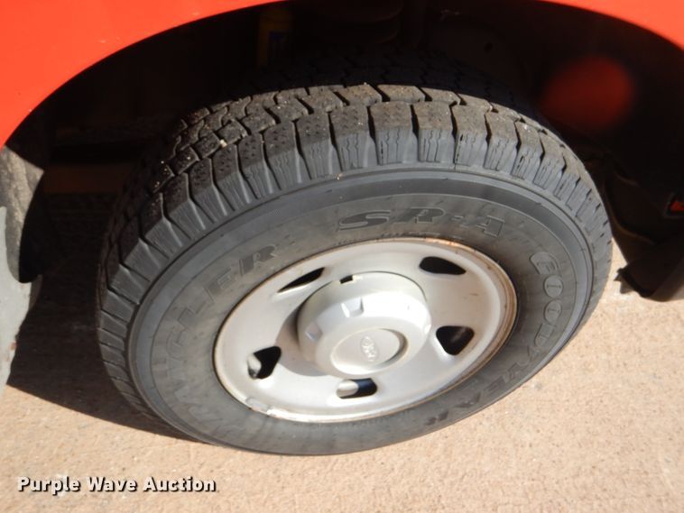 image for item DE4340 2008 Ford F250 Super Duty pickup truck