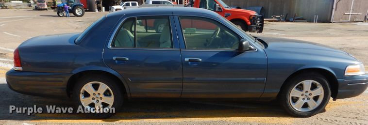 image for item DE4342 2009 Ford Crown Victoria