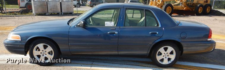image for item DE4342 2009 Ford Crown Victoria