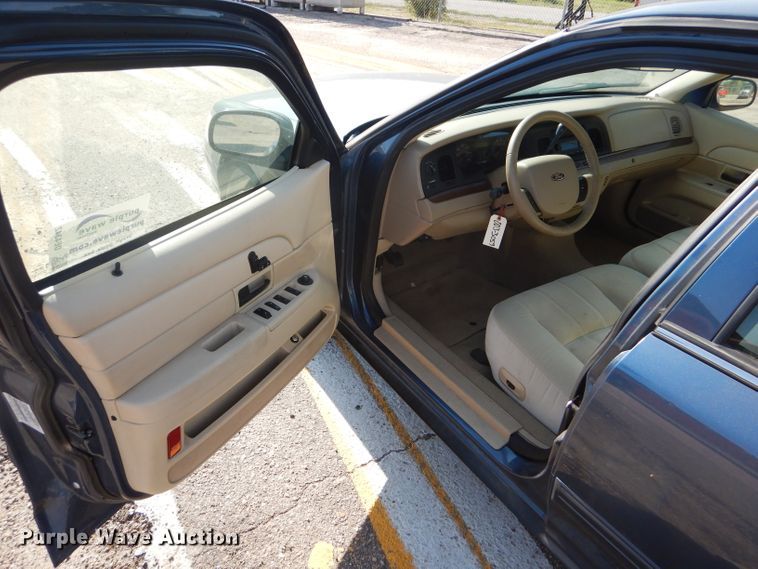 image for item DE4342 2009 Ford Crown Victoria