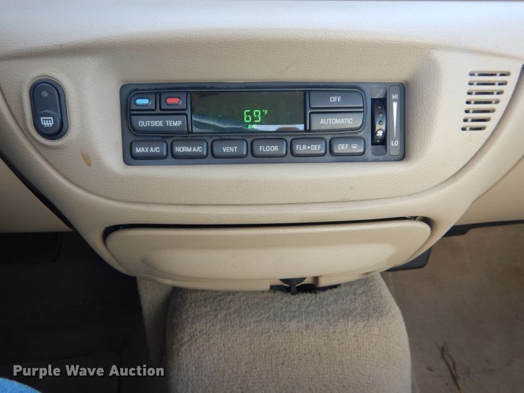 image for item DE4342 2009 Ford Crown Victoria