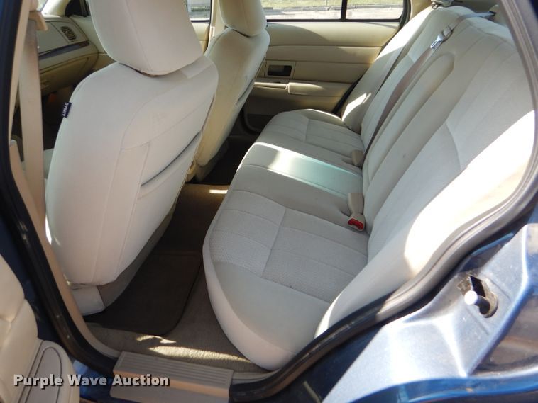 image for item DE4342 2009 Ford Crown Victoria