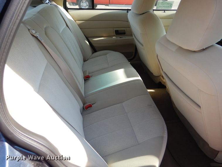 image for item DE4342 2009 Ford Crown Victoria