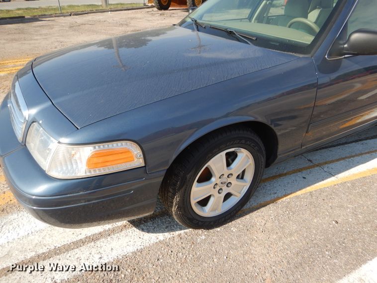 image for item DE4342 2009 Ford Crown Victoria