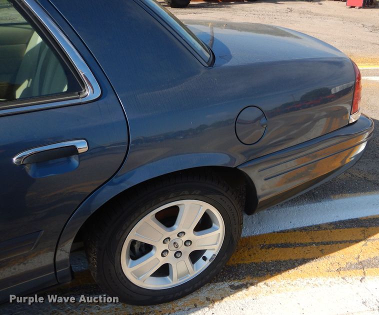 image for item DE4342 2009 Ford Crown Victoria