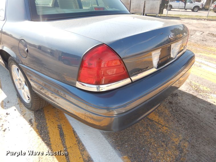 image for item DE4342 2009 Ford Crown Victoria