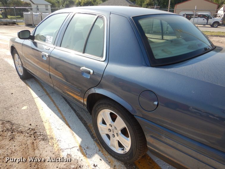 image for item DE4342 2009 Ford Crown Victoria
