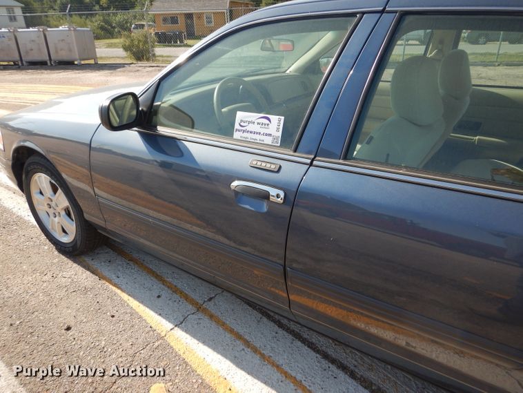 image for item DE4342 2009 Ford Crown Victoria