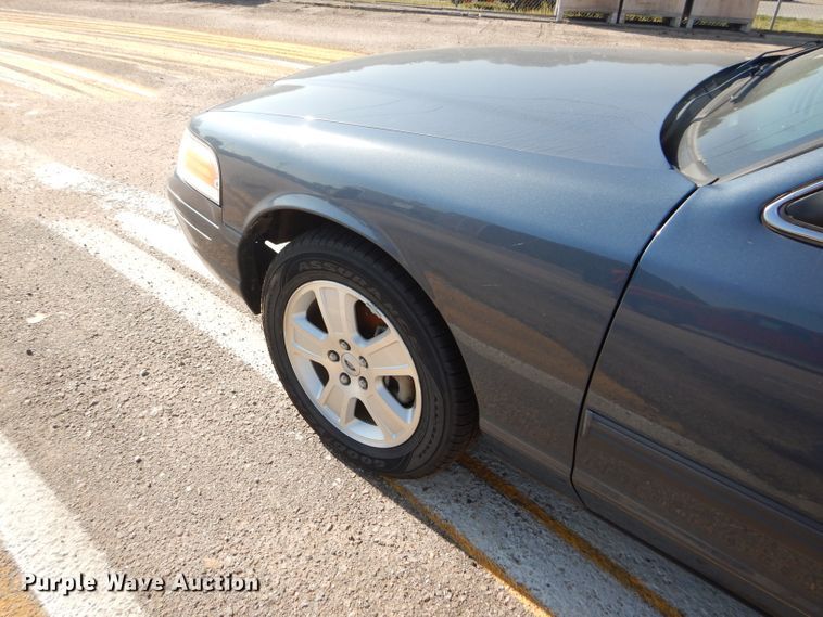 image for item DE4342 2009 Ford Crown Victoria