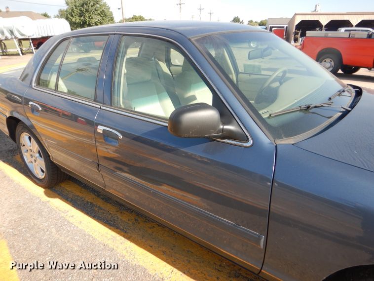 image for item DE4342 2009 Ford Crown Victoria