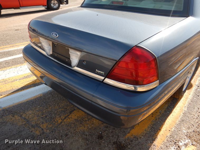 image for item DE4342 2009 Ford Crown Victoria
