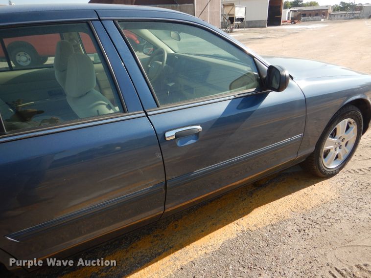 image for item DE4342 2009 Ford Crown Victoria