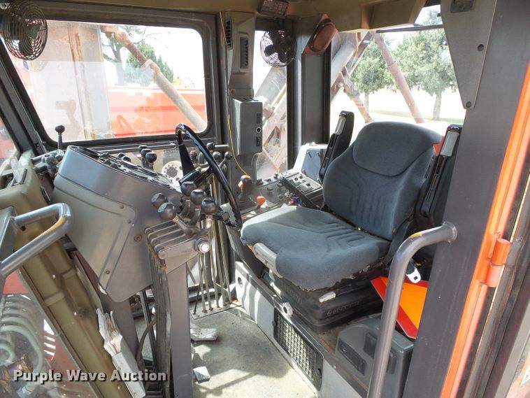 image for item DG0197 2001 Champion 710A motor grader