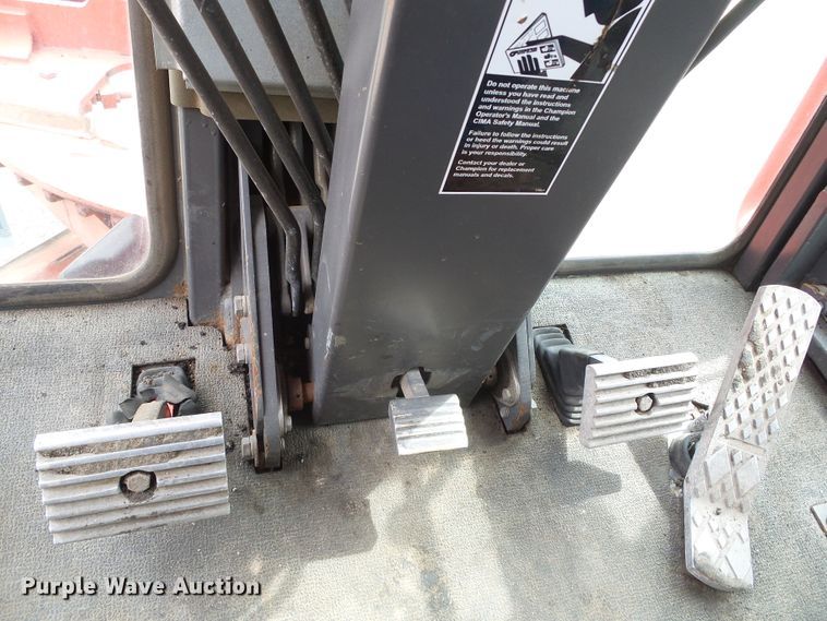 image for item DG0197 2001 Champion 710A motor grader