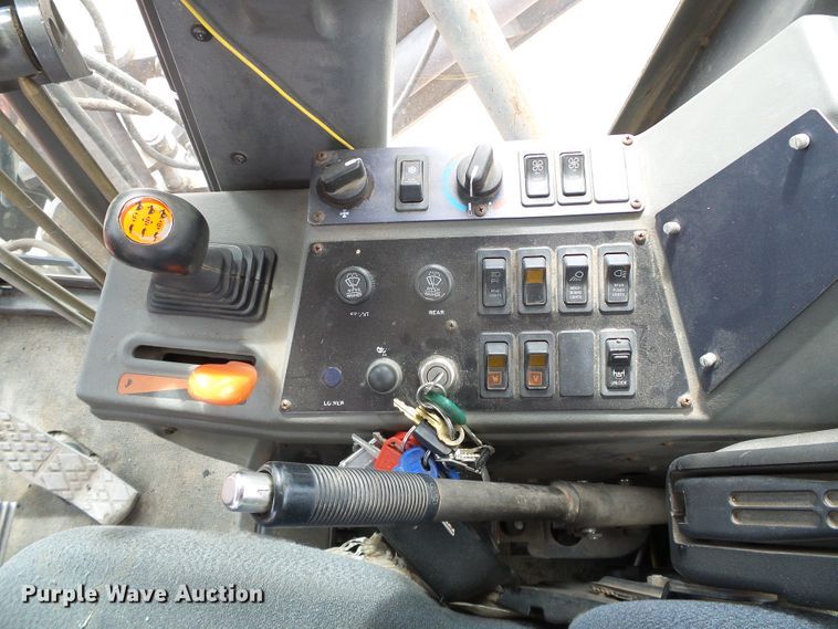 image for item DG0197 2001 Champion 710A motor grader