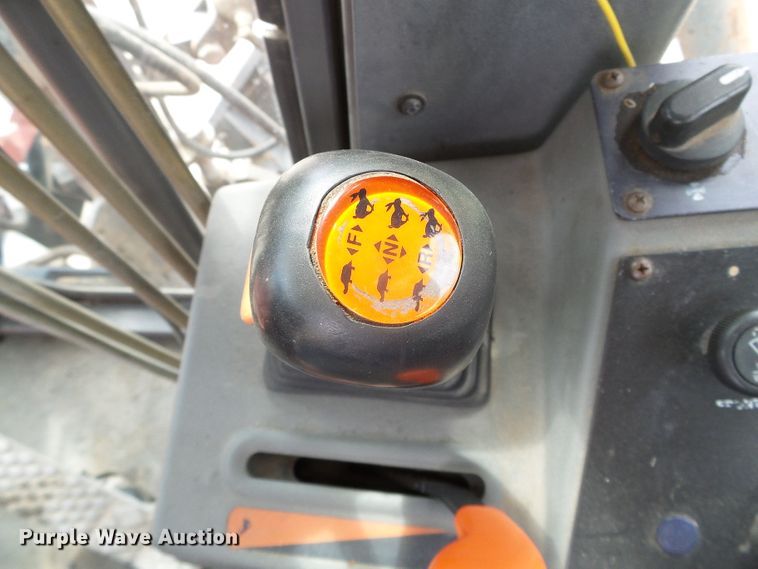 image for item DG0197 2001 Champion 710A motor grader