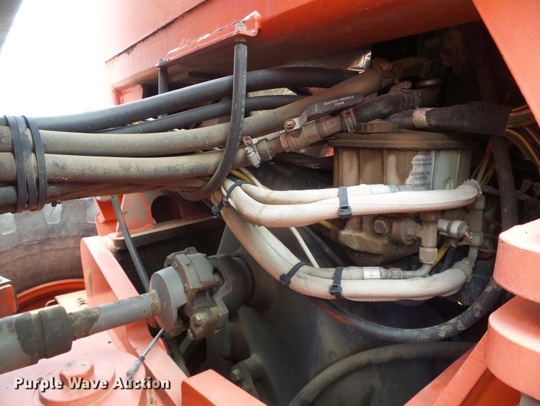 image for item DG0197 2001 Champion 710A motor grader