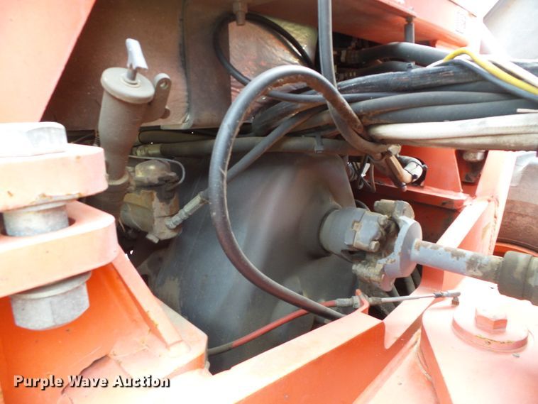 image for item DG0197 2001 Champion 710A motor grader