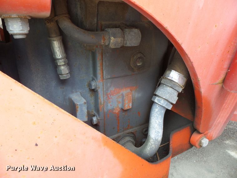 image for item DG0197 2001 Champion 710A motor grader