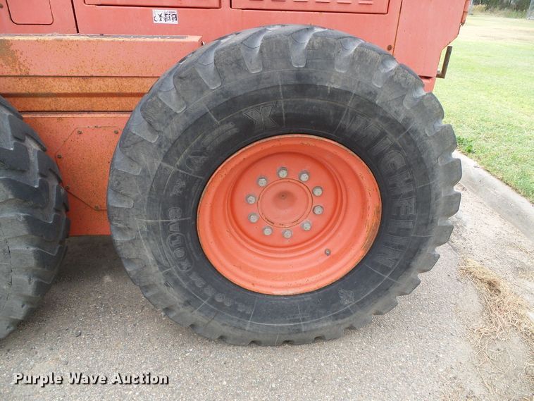 image for item DG0197 2001 Champion 710A motor grader