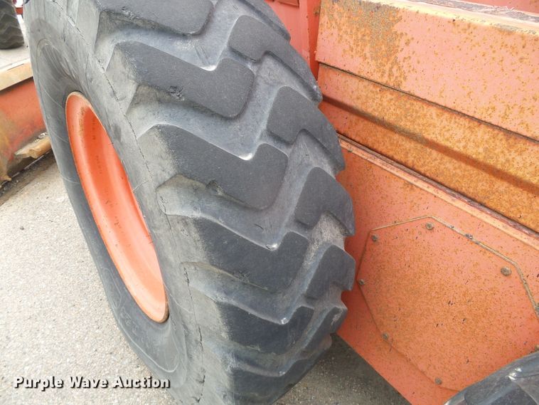 image for item DG0197 2001 Champion 710A motor grader