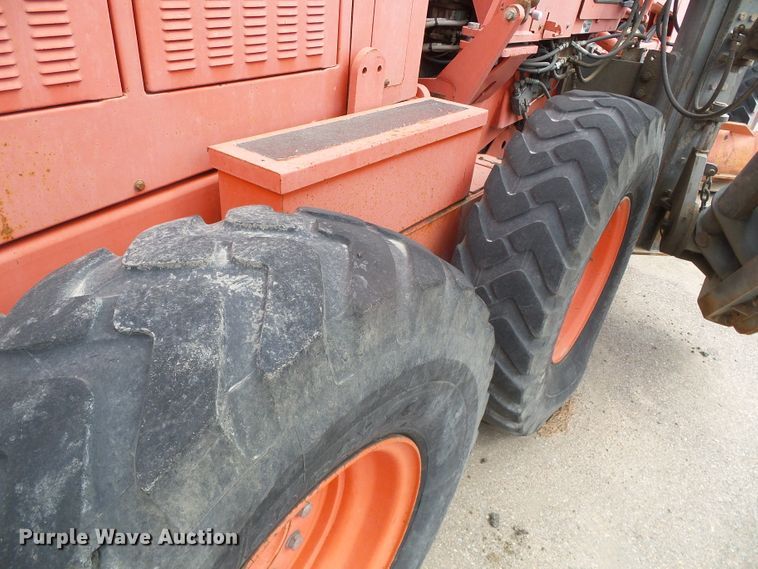 image for item DG0197 2001 Champion 710A motor grader