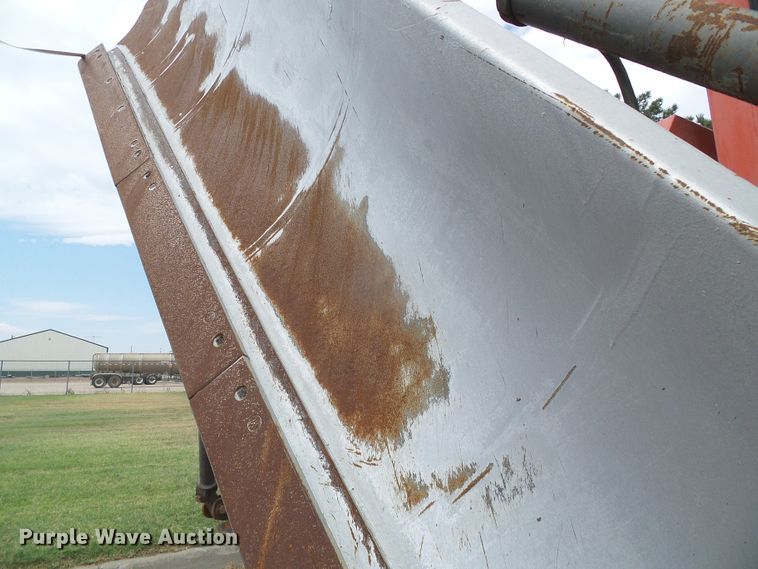 image for item DG0197 2001 Champion 710A motor grader