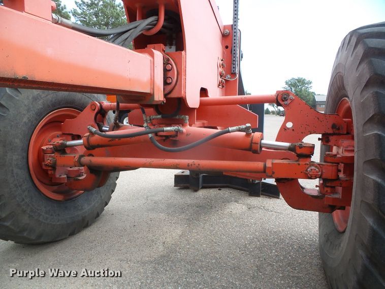 image for item DG0197 2001 Champion 710A motor grader