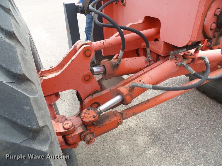 image for item DG0197 2001 Champion 710A motor grader