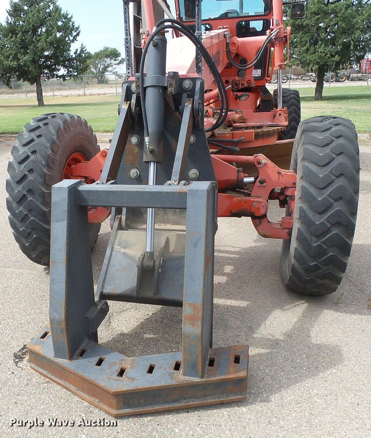 image for item DG0197 2001 Champion 710A motor grader