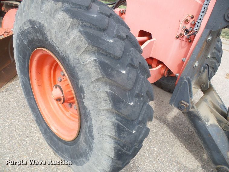 image for item DG0197 2001 Champion 710A motor grader