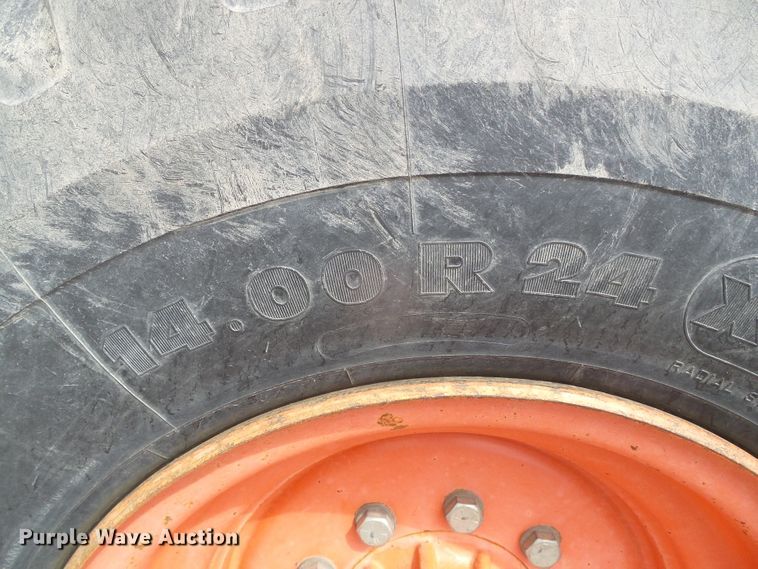 image for item DG0197 2001 Champion 710A motor grader