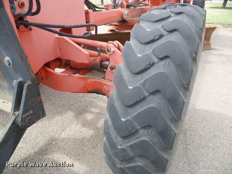 image for item DG0197 2001 Champion 710A motor grader