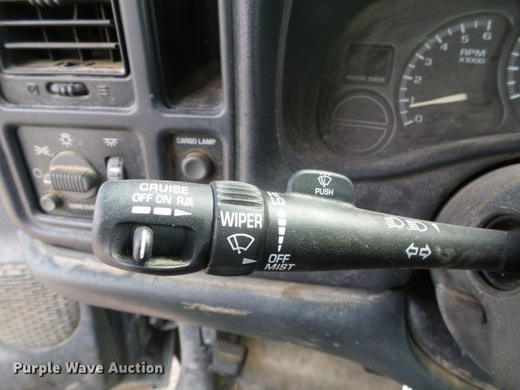 image for item DG0201 2002 Chevrolet Silverado 1500 pickup truck