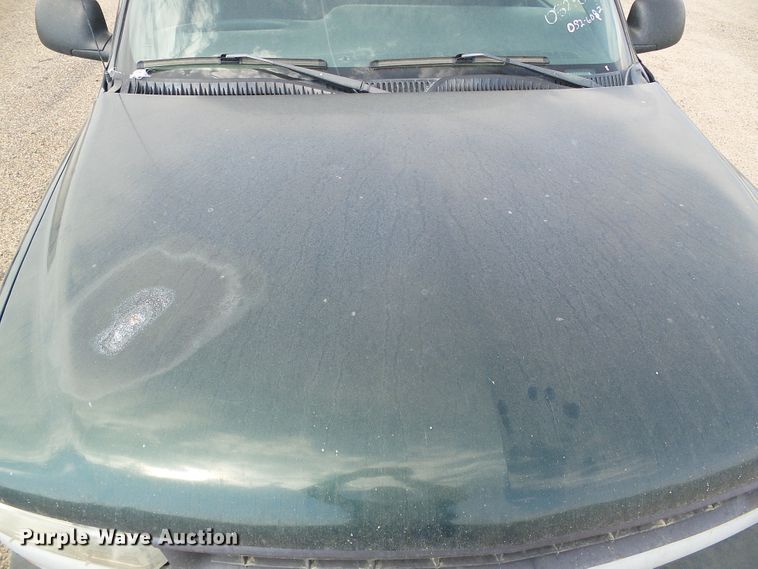 image for item DG0201 2002 Chevrolet Silverado 1500 pickup truck