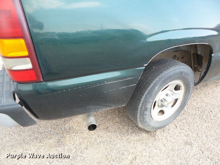 image for item DG0201 2002 Chevrolet Silverado 1500 pickup truck