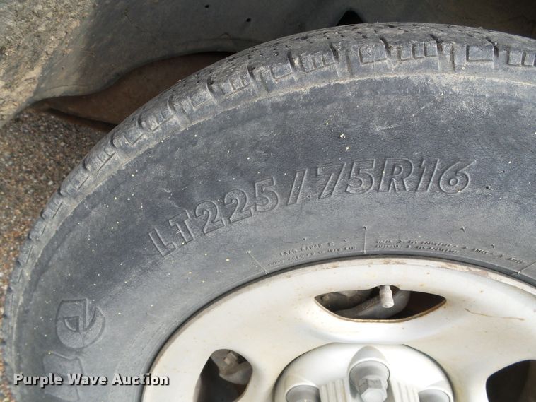 image for item DG0201 2002 Chevrolet Silverado 1500 pickup truck