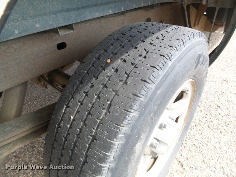 image for item DG0201 2002 Chevrolet Silverado 1500 pickup truck