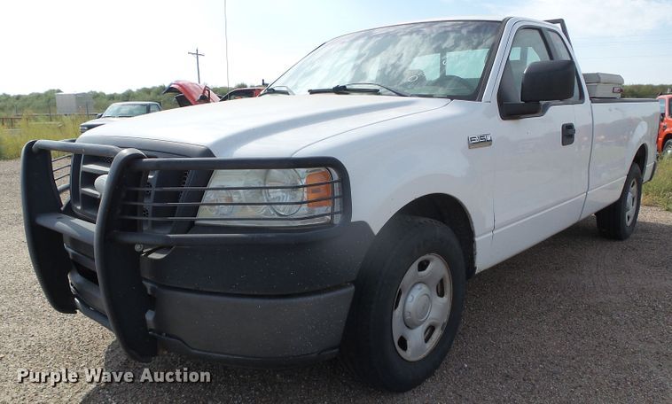 image for item DG0203 2007 Ford F150 XL pickup truck