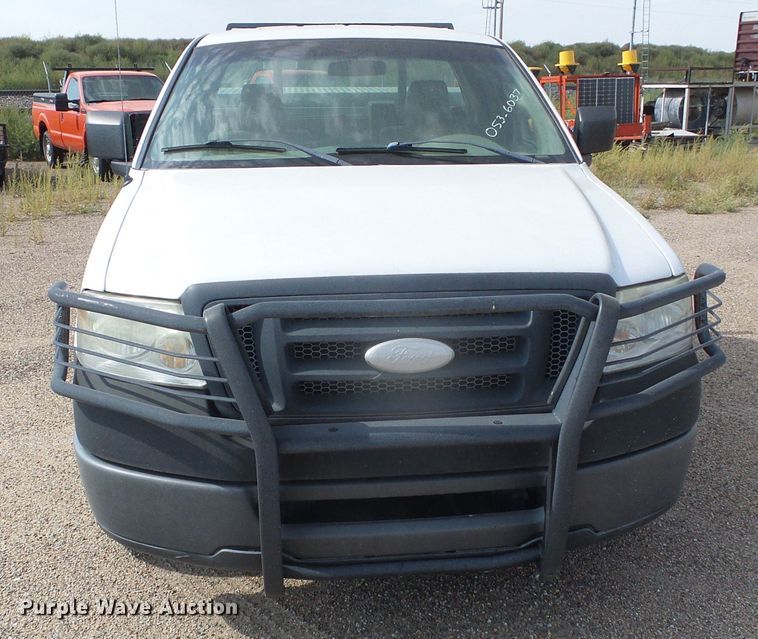 image for item DG0203 2007 Ford F150 XL pickup truck