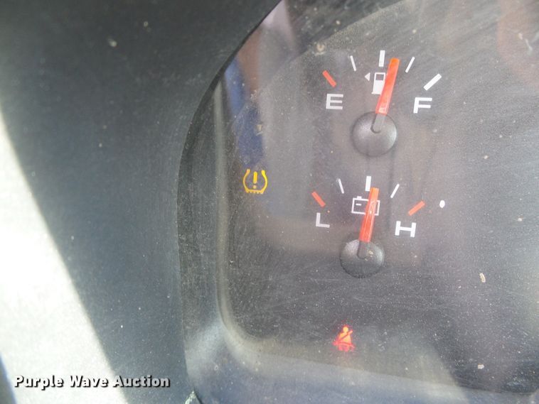 image for item DG0203 2007 Ford F150 XL pickup truck