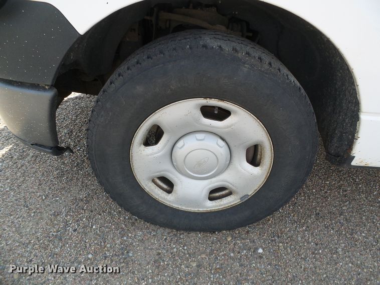 image for item DG0203 2007 Ford F150 XL pickup truck