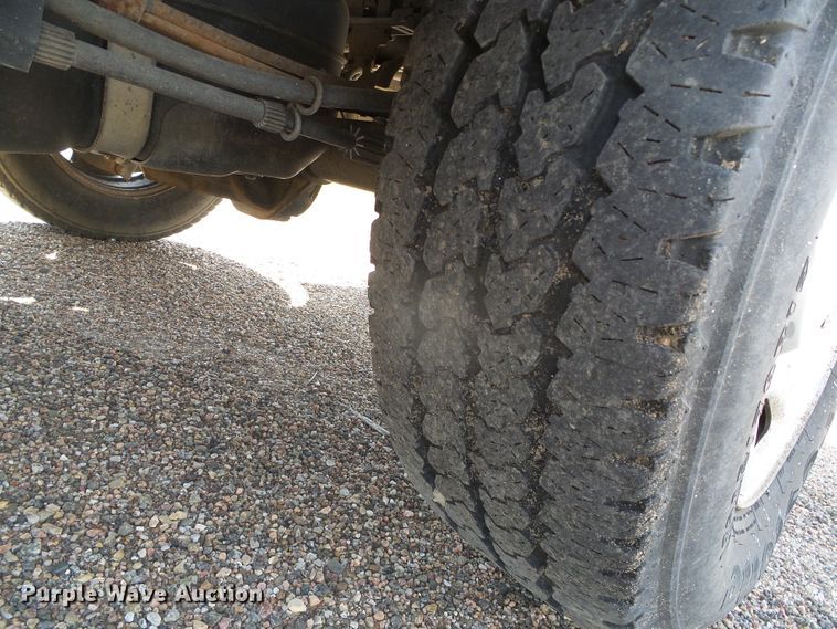 image for item DG0203 2007 Ford F150 XL pickup truck