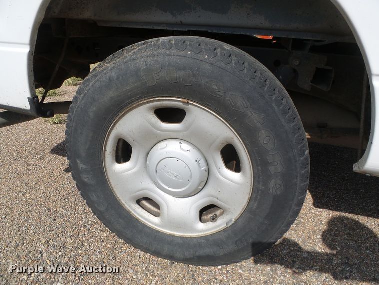 image for item DG0203 2007 Ford F150 XL pickup truck