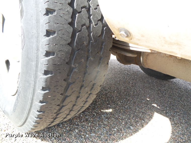 image for item DG0203 2007 Ford F150 XL pickup truck